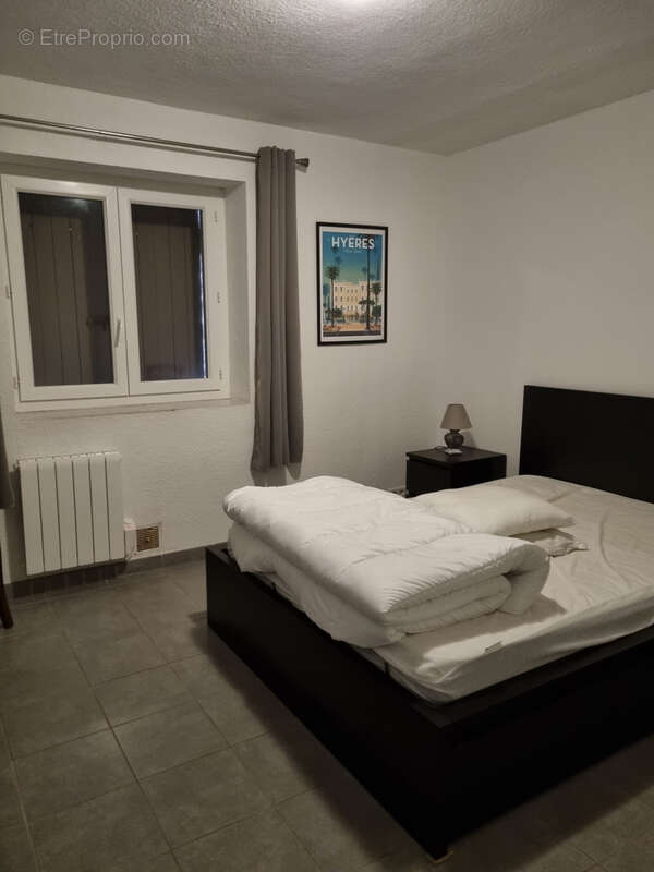 Commerce à MOUSTIERS-SAINTE-MARIE