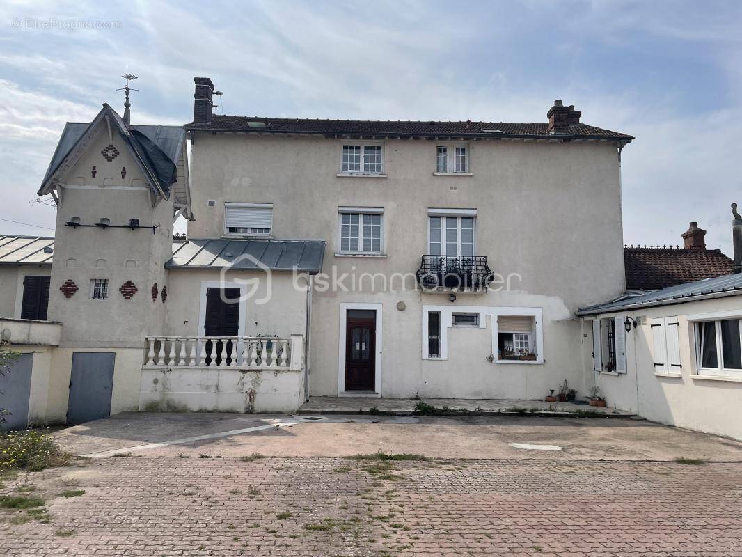 Appartement à MONTEREAU-FAULT-YONNE