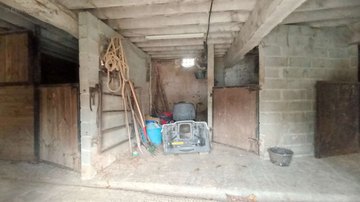 Maison à CERISY-LA-FORET