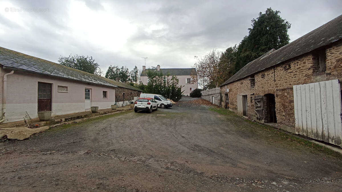 Maison à CERISY-LA-FORET