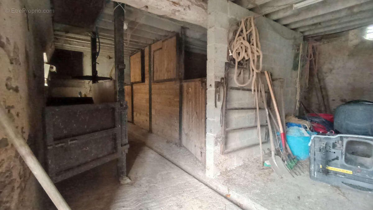 Maison à CERISY-LA-FORET