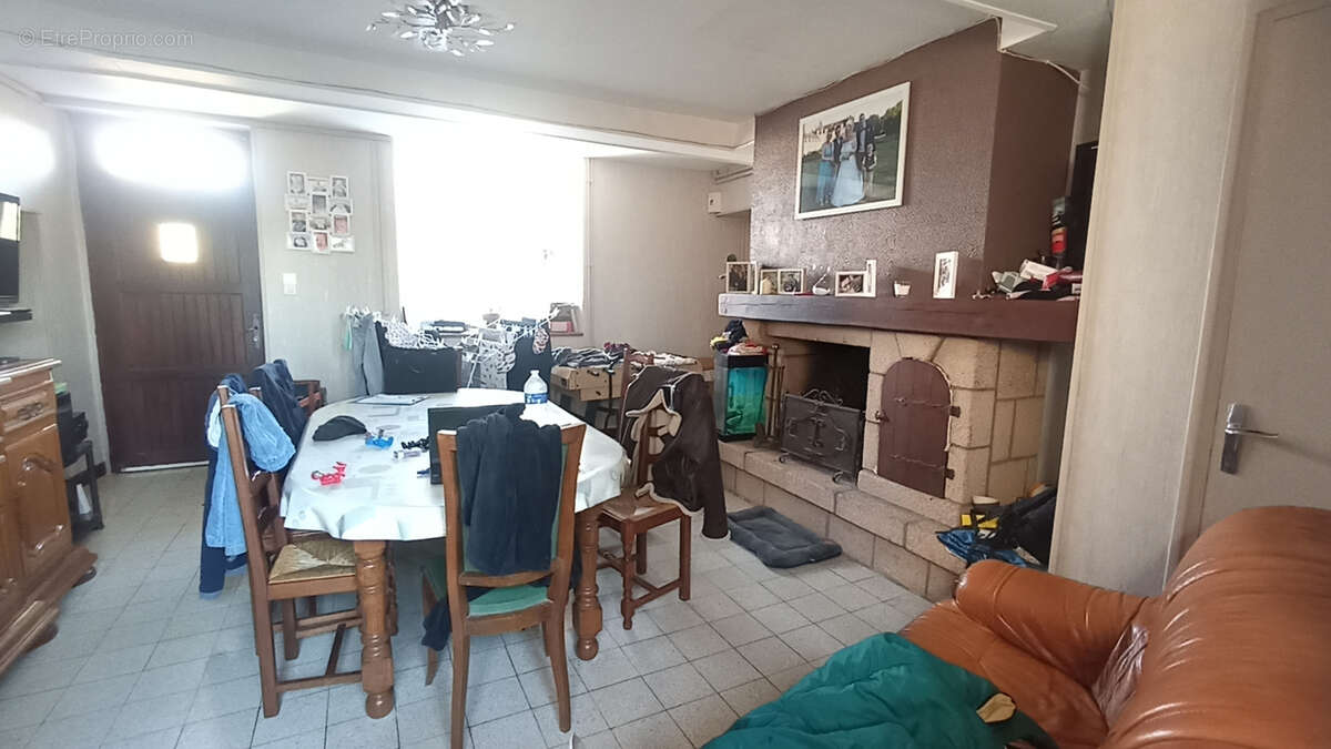 Maison à CERISY-LA-FORET