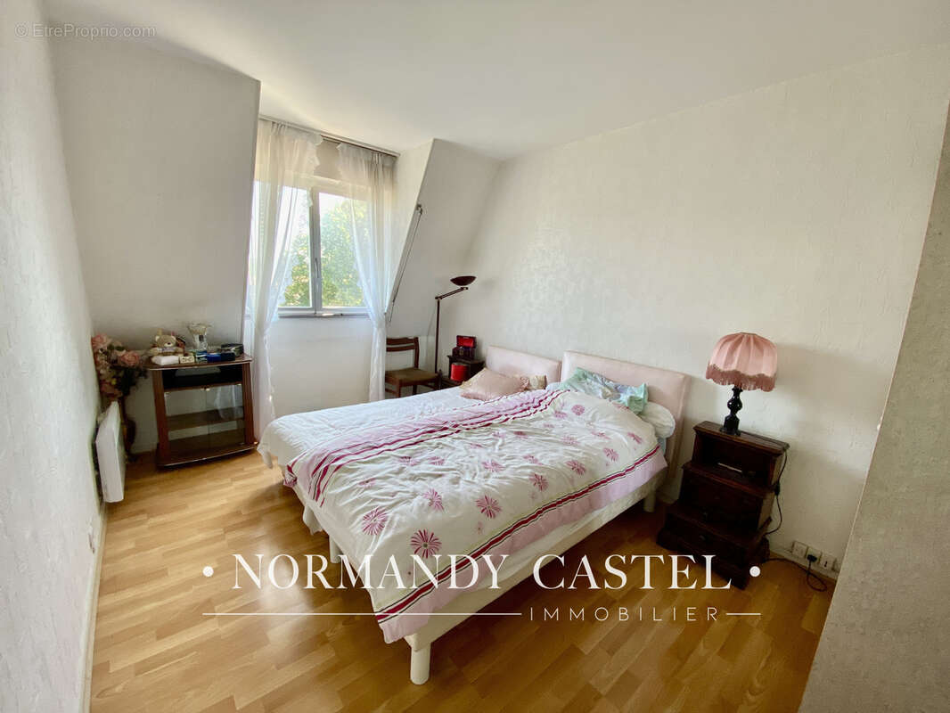 Appartement à TOURGEVILLE