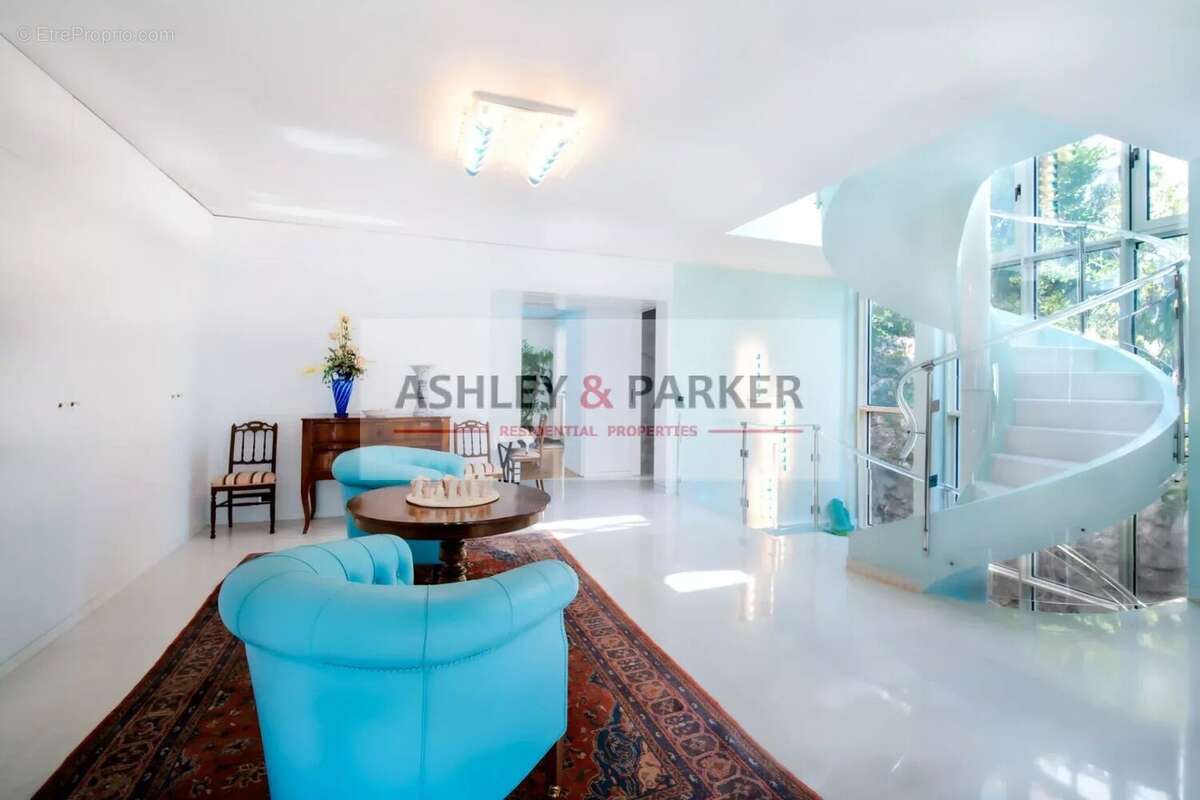 Maison à ROQUEBRUNE-CAP-MARTIN