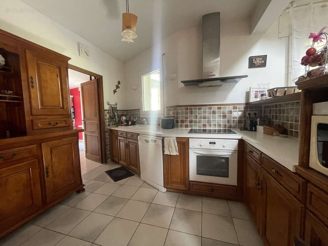 Maison à SAINT-BAUZILLE-DE-LA-SYLVE