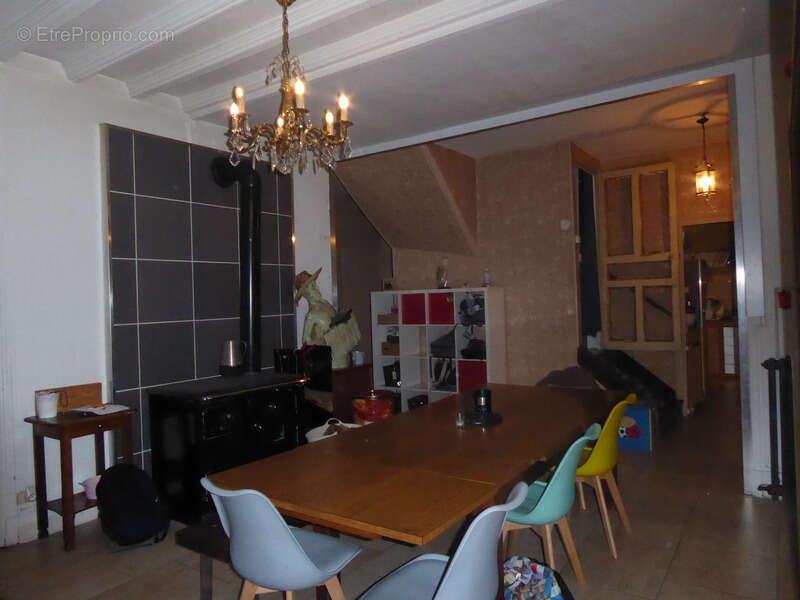 Maison à TOULON-SUR-ARROUX