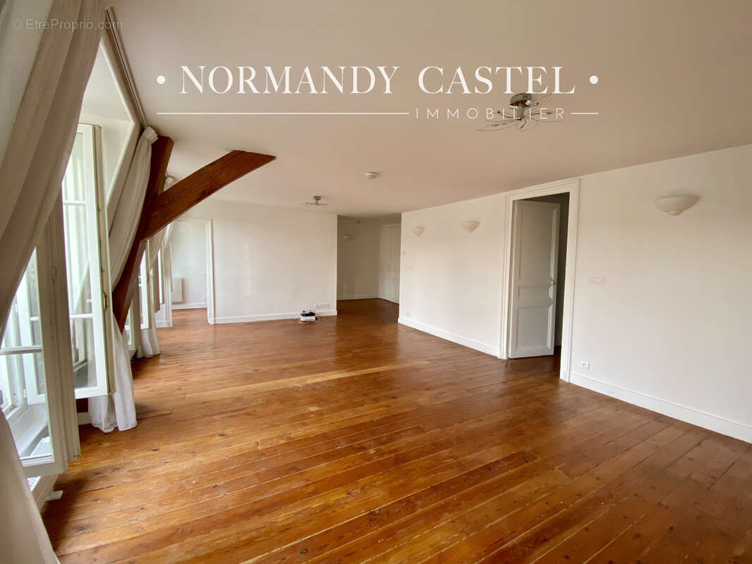 Appartement à TROUVILLE-SUR-MER