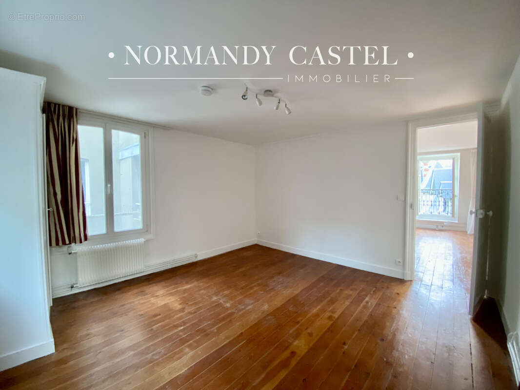 Appartement à TROUVILLE-SUR-MER