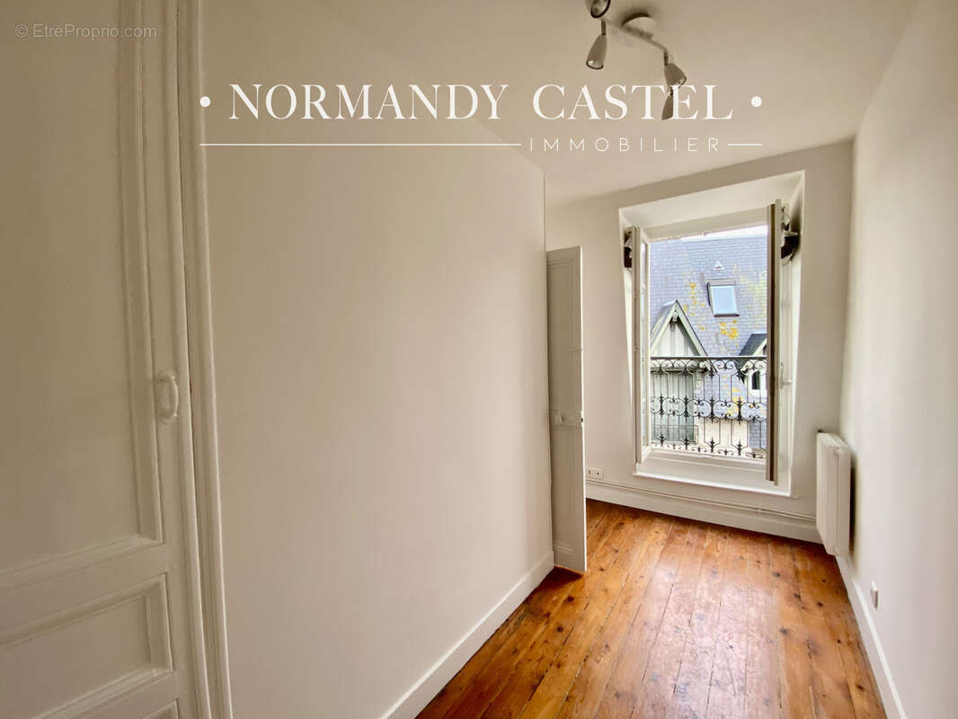 Appartement à TROUVILLE-SUR-MER