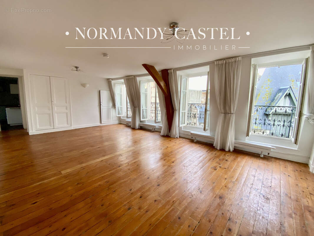 Appartement à TROUVILLE-SUR-MER