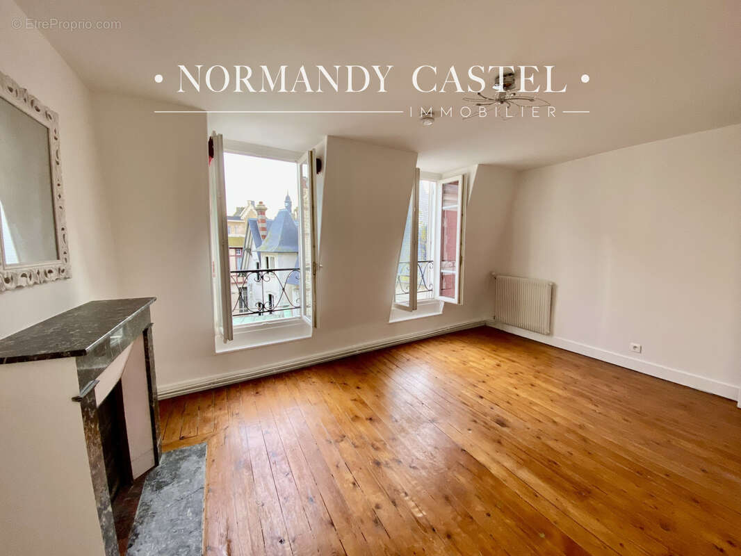 Appartement à TROUVILLE-SUR-MER