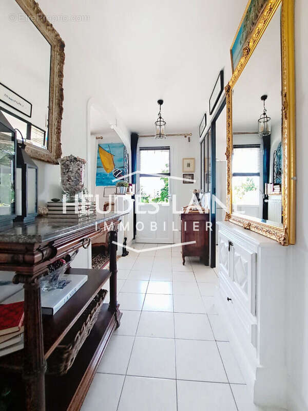 Maison à SAINT-PAIR-SUR-MER