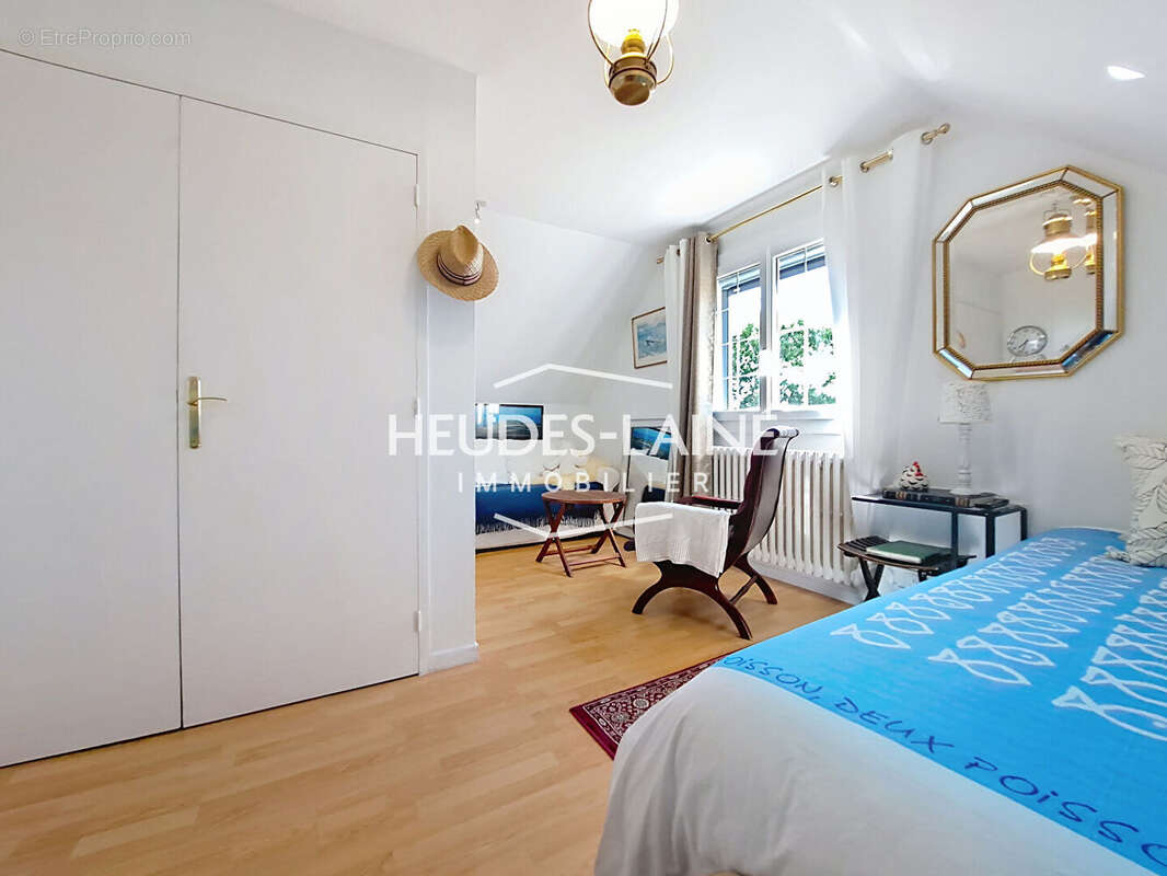 Maison à SAINT-PAIR-SUR-MER