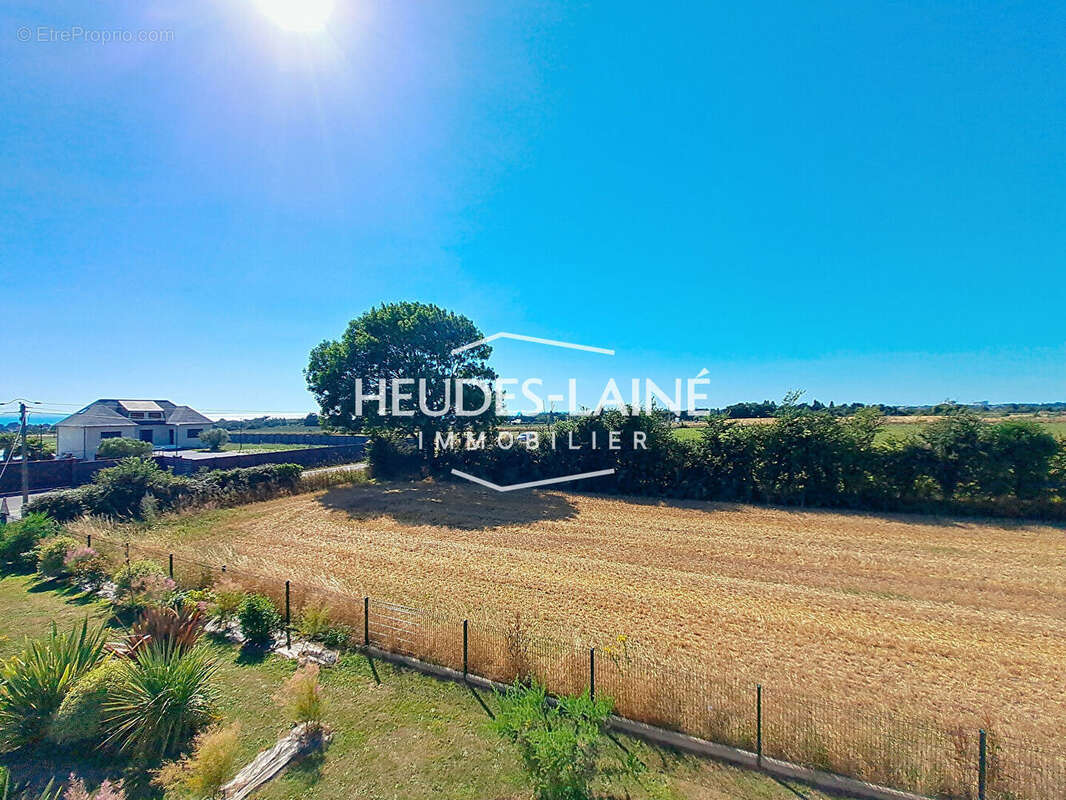 Maison à SAINT-PAIR-SUR-MER