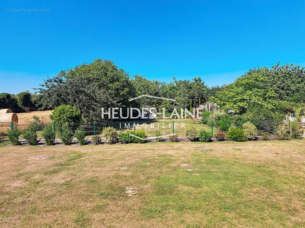 Maison à SAINT-PAIR-SUR-MER