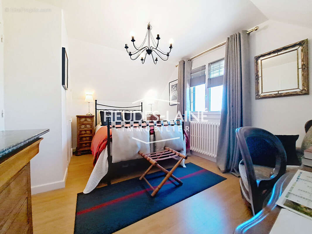 Maison à SAINT-PAIR-SUR-MER