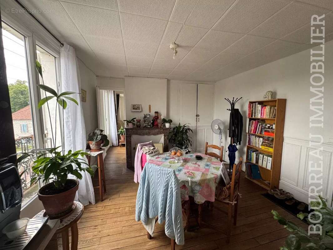 Appartement à JOIGNY