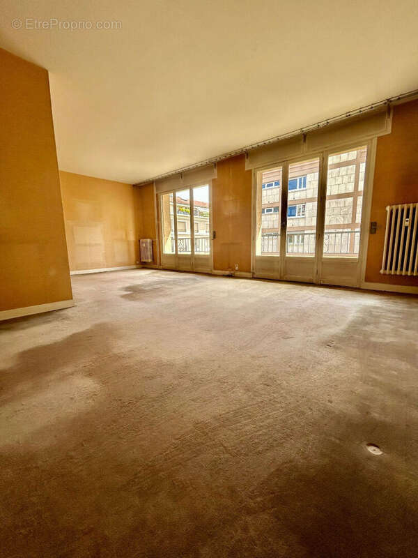 Appartement à LYON-6E