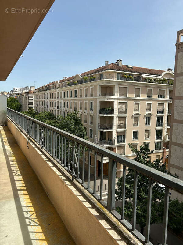 Appartement à LYON-6E
