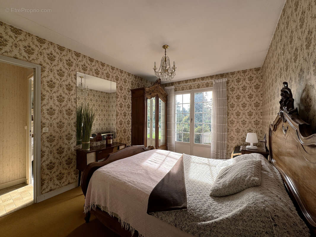 Maison à SAINT-CYR-AU-MONT-D&#039;OR