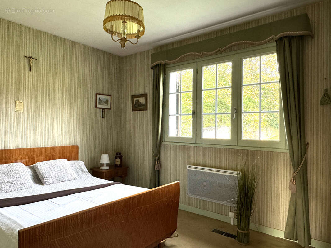 Maison à SAINT-CYR-AU-MONT-D&#039;OR