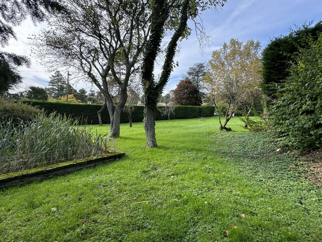Maison à SAINT-CYR-AU-MONT-D&#039;OR