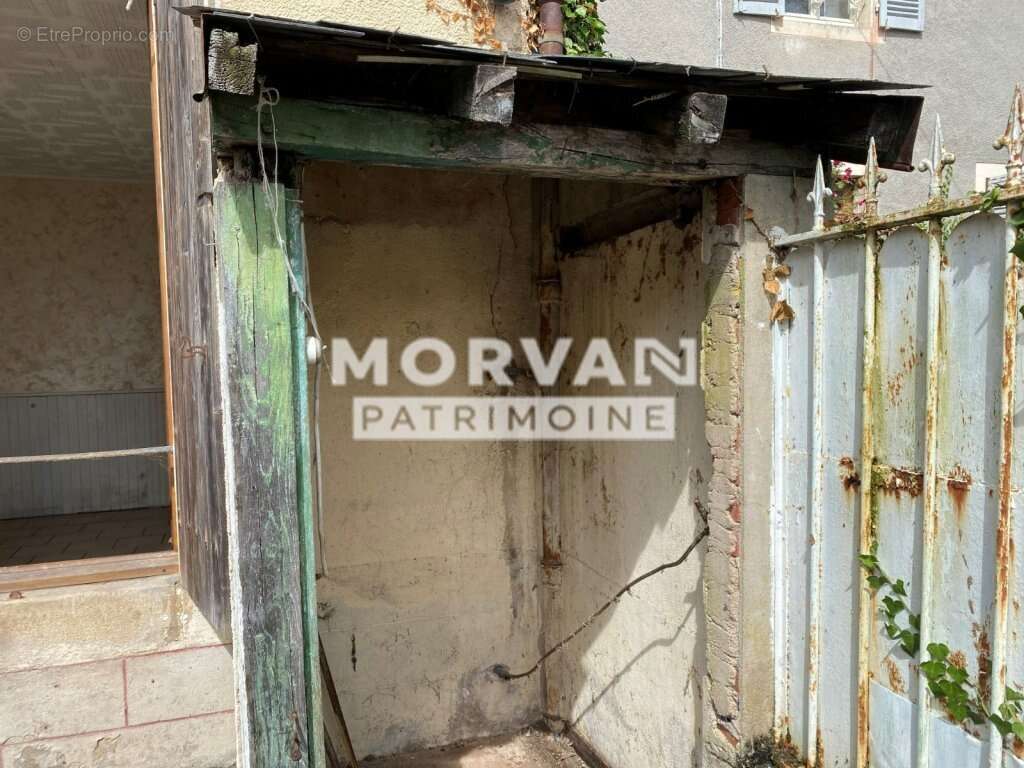 Maison à SAINT-SAULGE