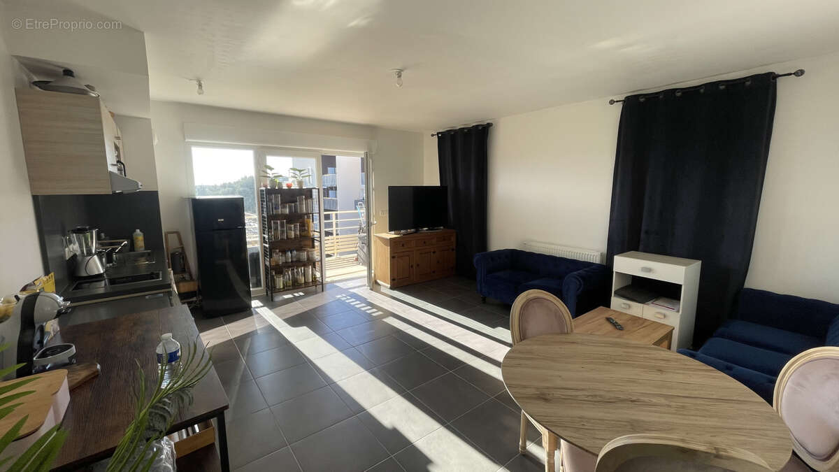 Appartement à JUVIGNAC