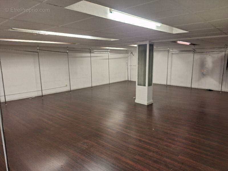 Autre à MARSEILLE-1E