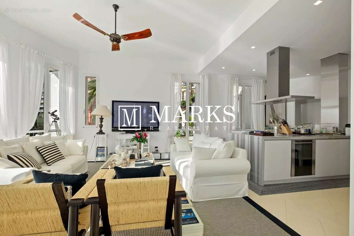 Appartement à VILLEFRANCHE-SUR-MER