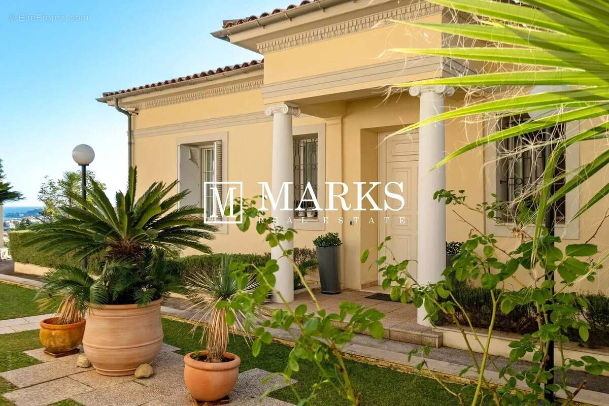 Appartement à VILLEFRANCHE-SUR-MER