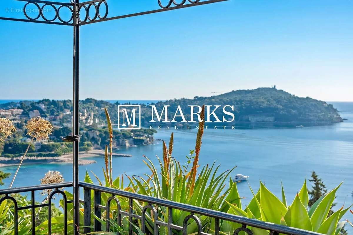 Appartement à VILLEFRANCHE-SUR-MER