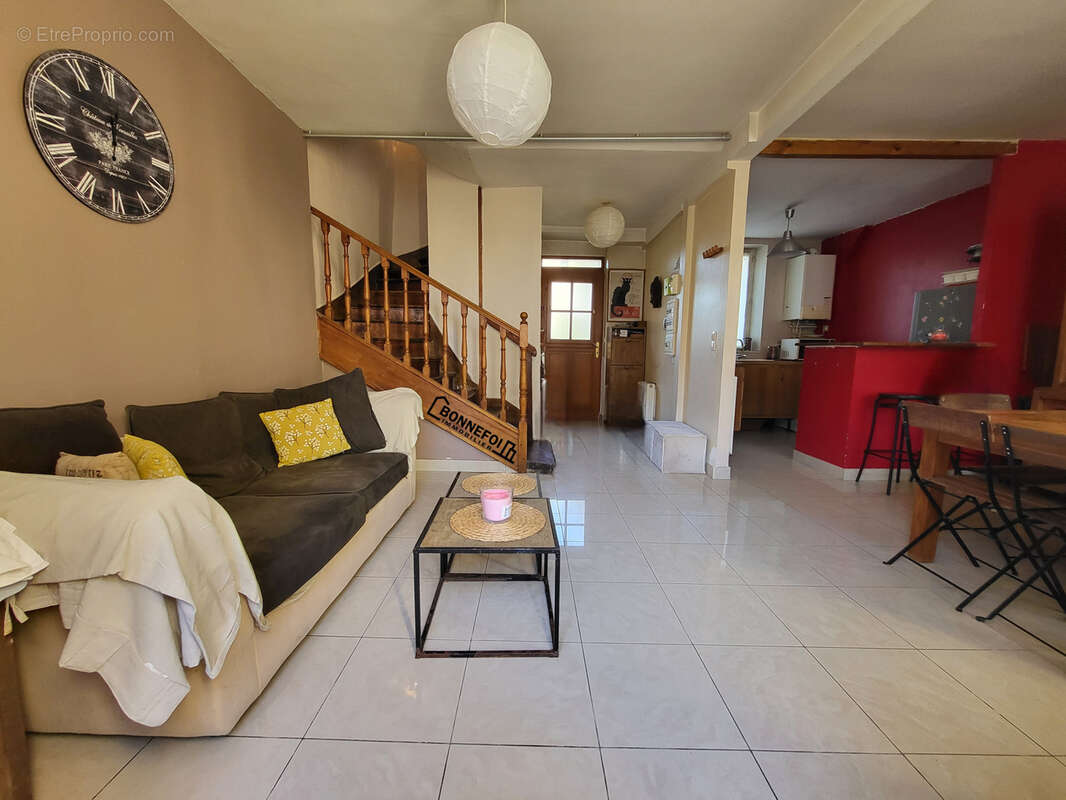 Appartement à LA QUEUE-EN-BRIE