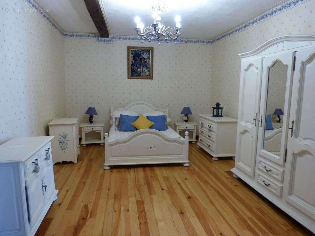 m chambre 2 - Maison à BARCUGNAN