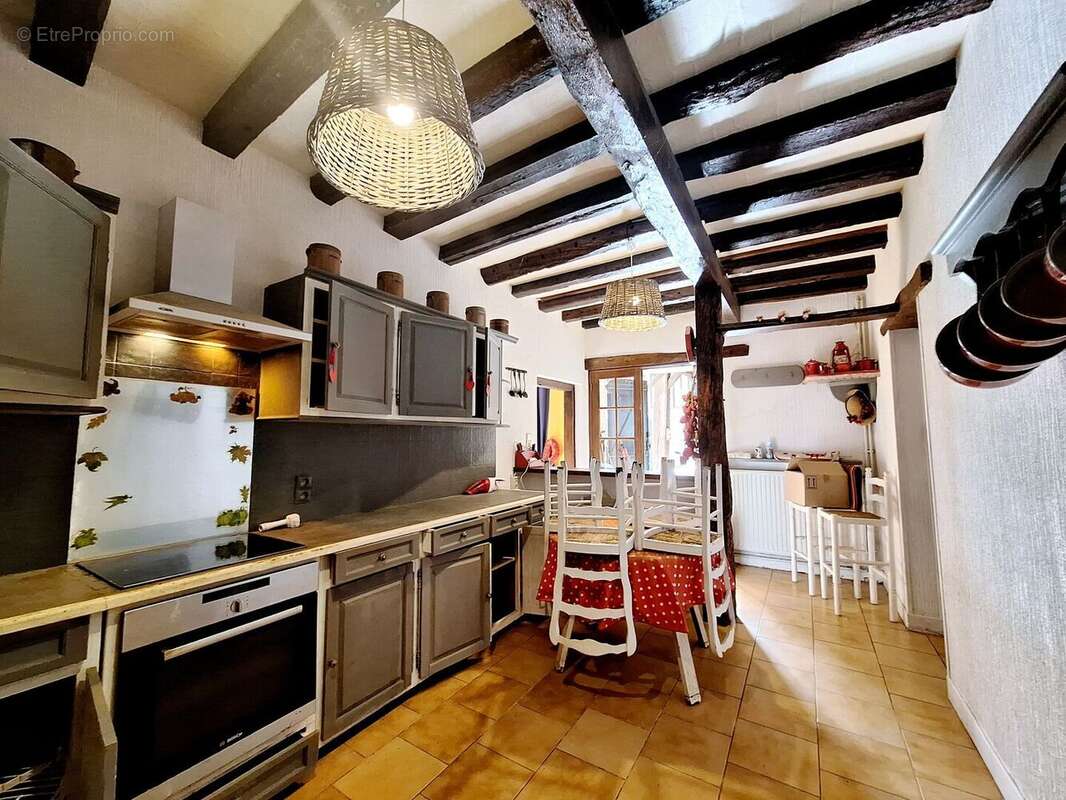 m cuisine a - Maison à BARCUGNAN