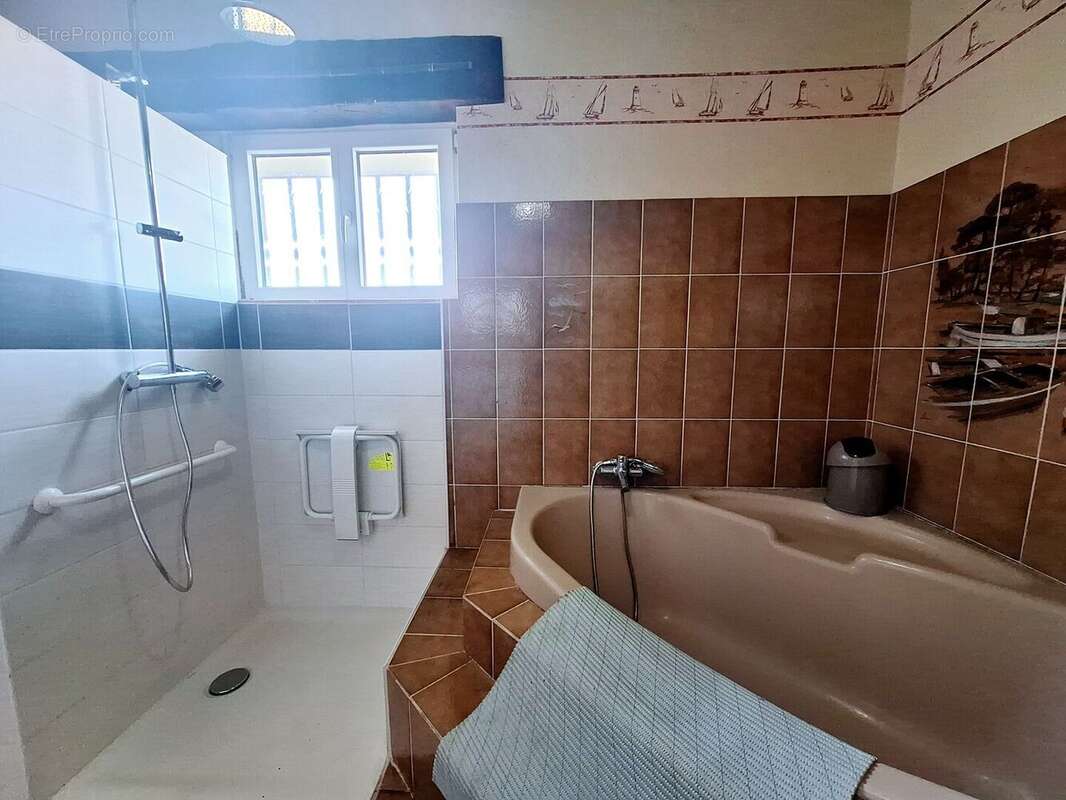 m sdb rdc 2 a - Maison à BARCUGNAN