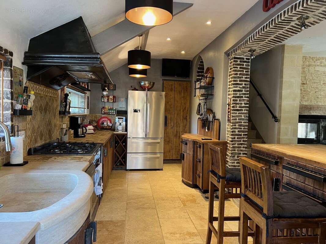 Maison à SAINT-HYMER