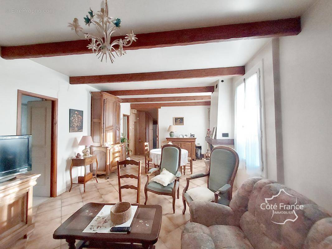 Maison à VILLENAVE-D'ORNON