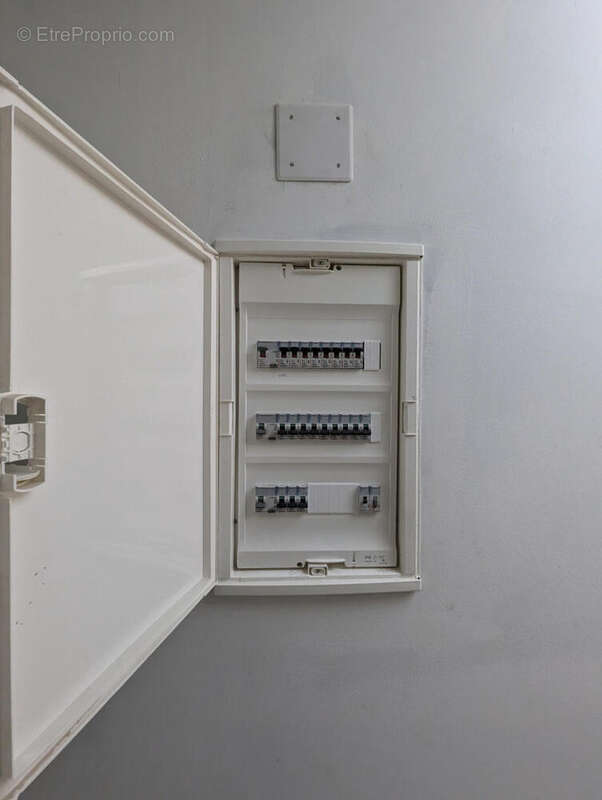 Compteur electrique - Maison à LANGONNET