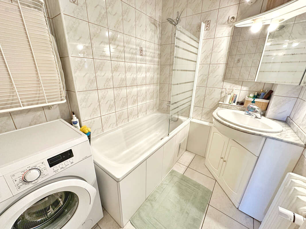 Appartement à SAINT-FONS