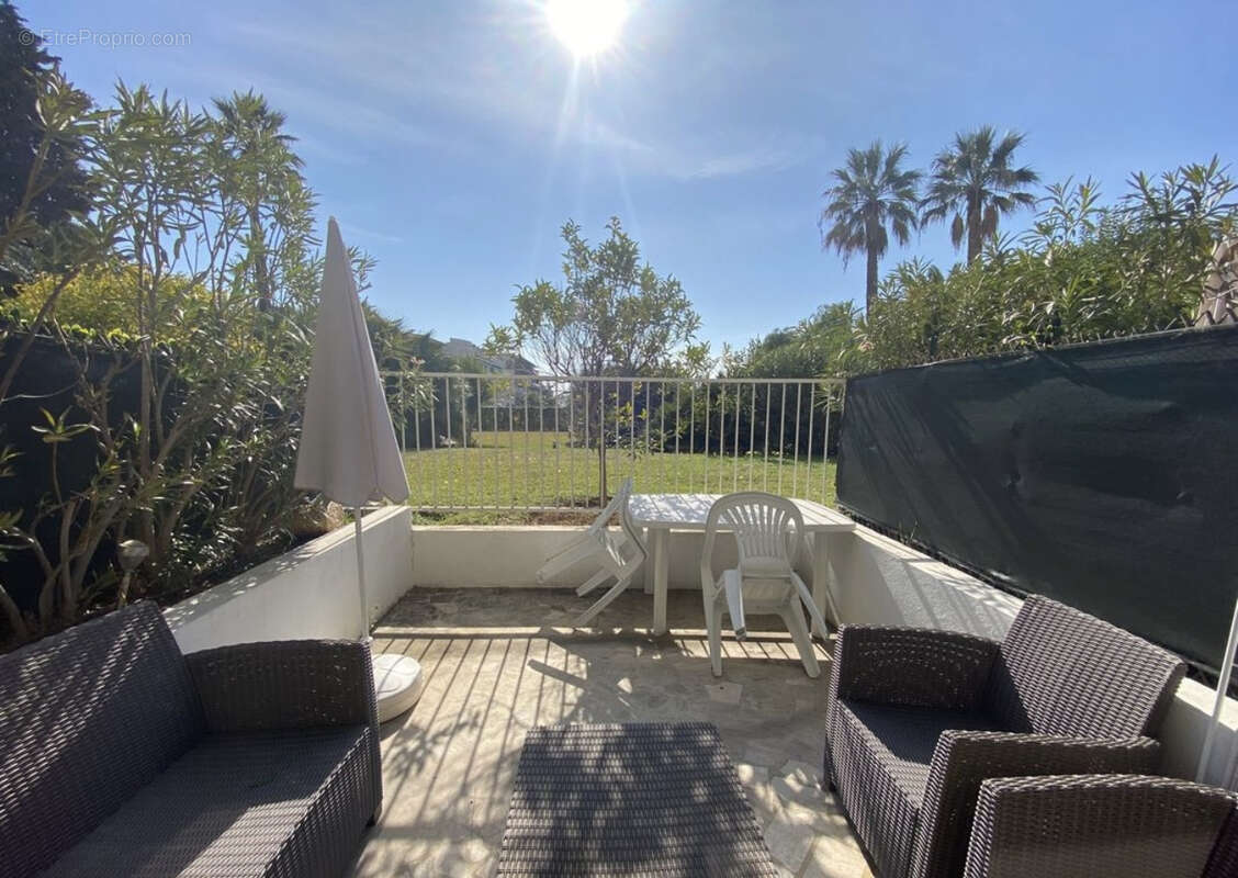 Appartement à LE CANNET