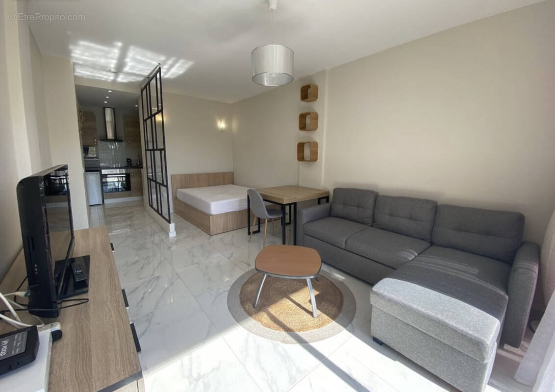 Appartement à LE CANNET