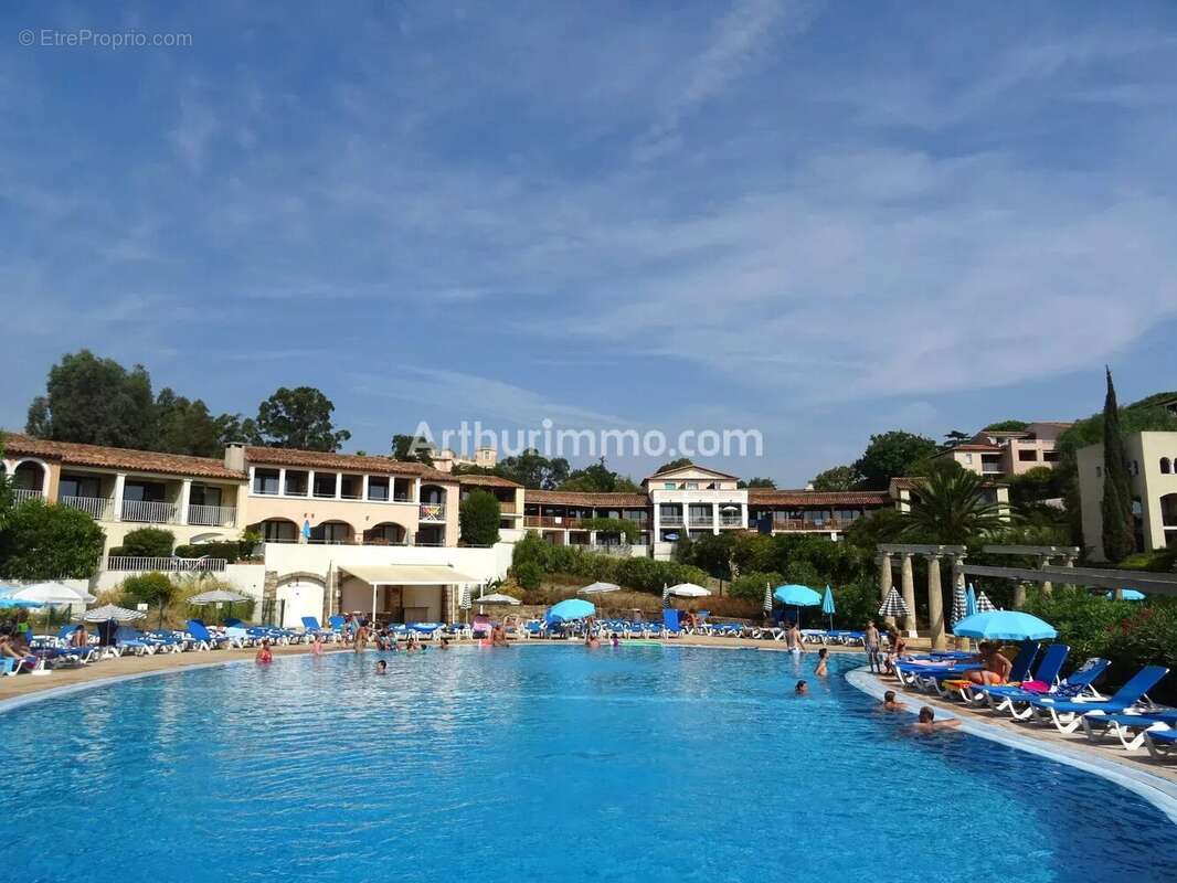 Appartement à GRIMAUD