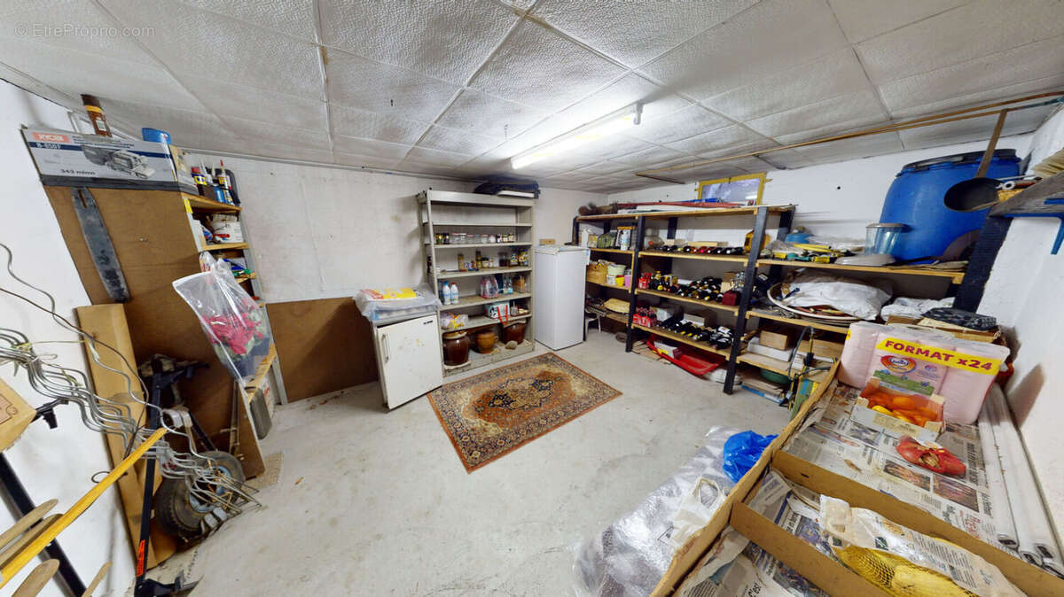 Maison à LA COMBE-DE-LANCEY