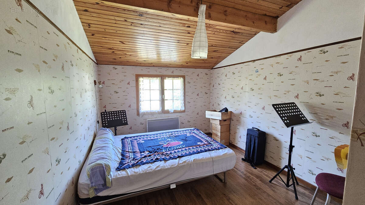 Maison à CABANAC-ET-VILLAGRAINS