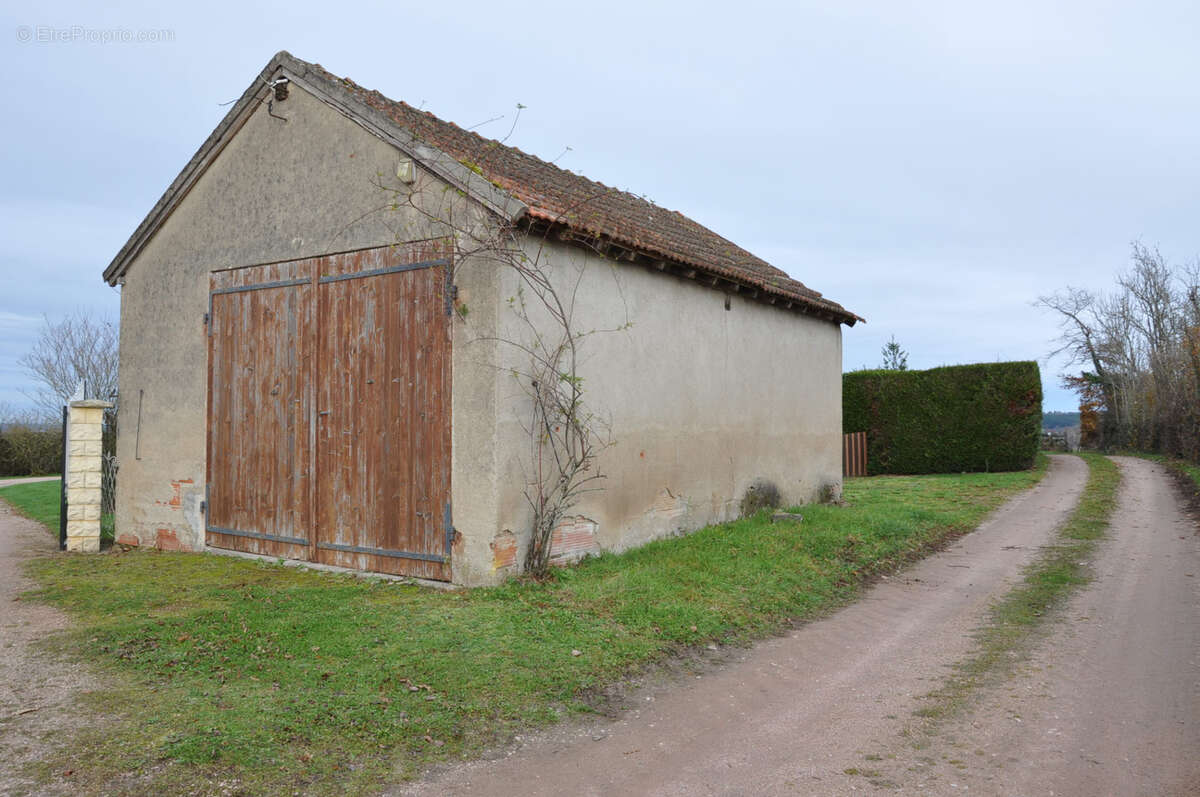 Parking à LAPALISSE