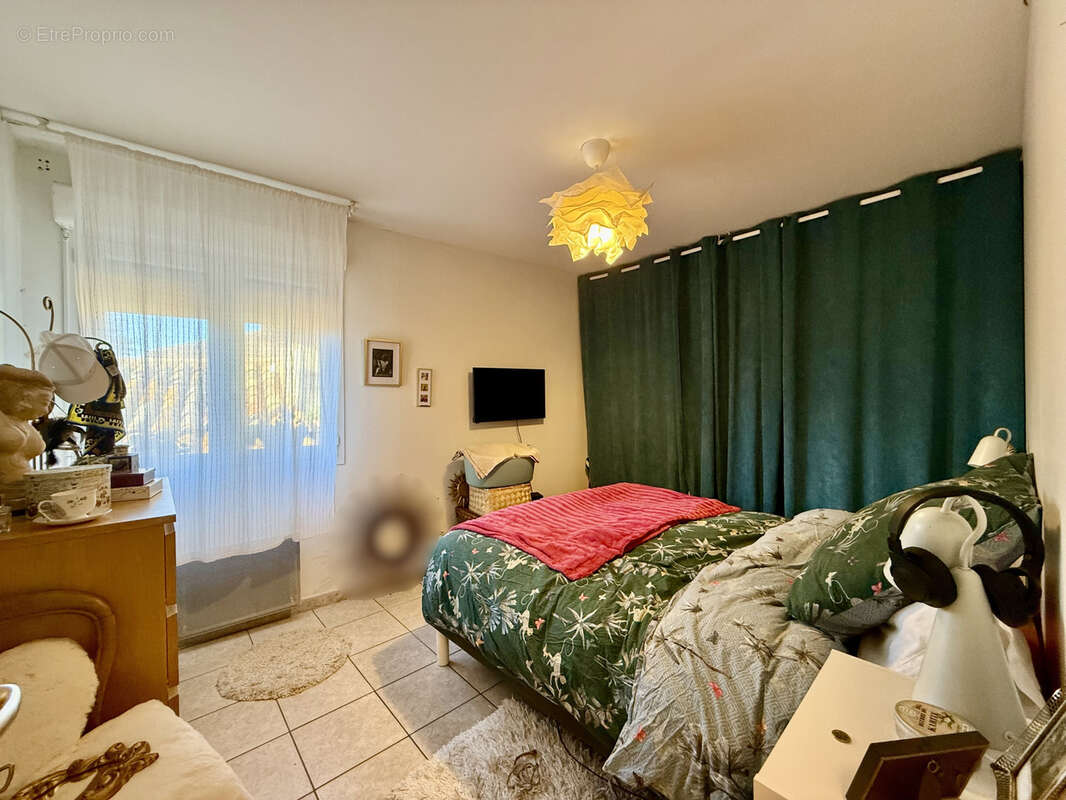 Appartement à SAINT-THIBERY