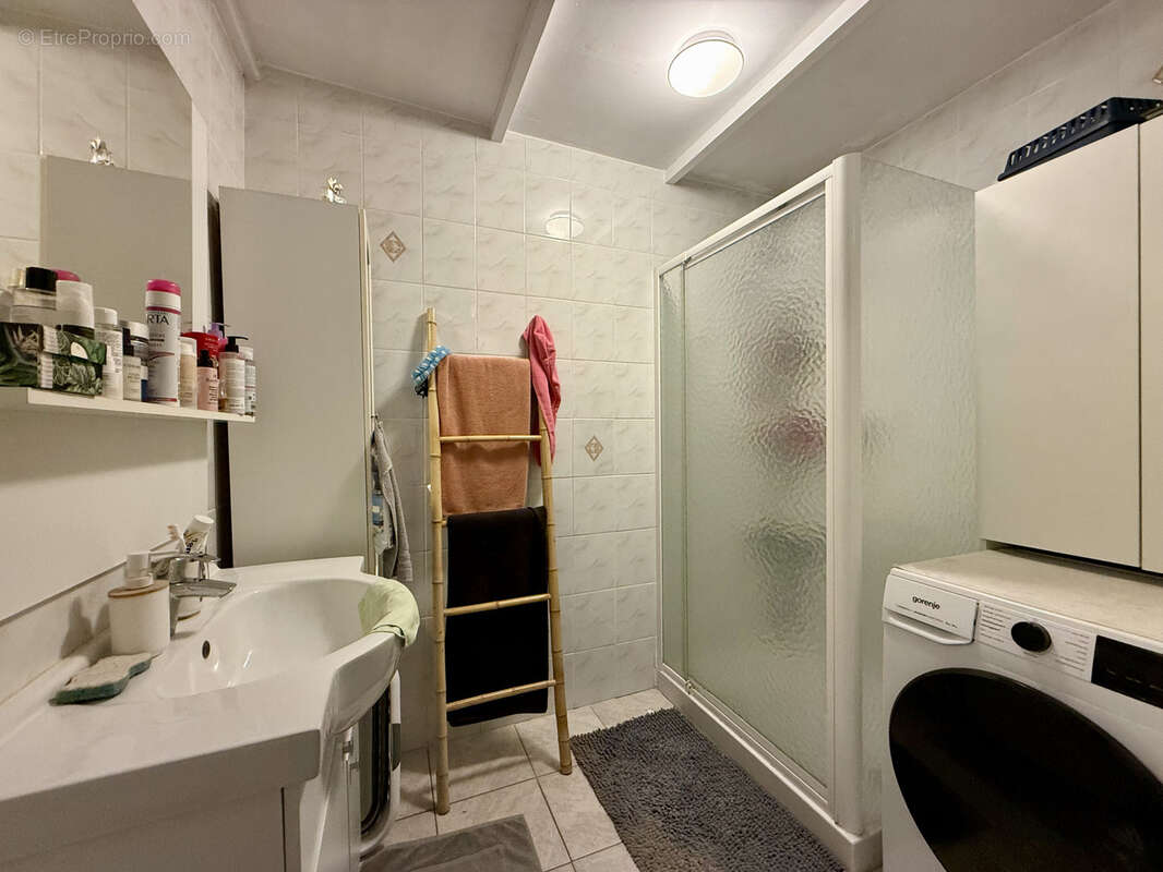 Appartement à SAINT-THIBERY