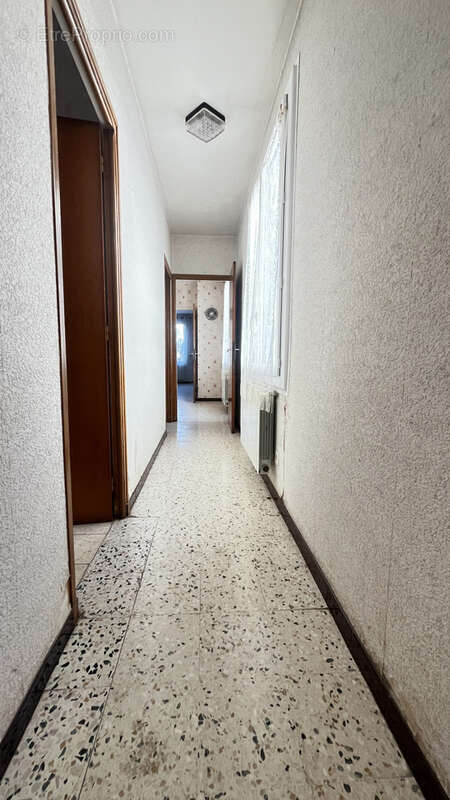 Maison à RIBAUTE-LES-TAVERNES