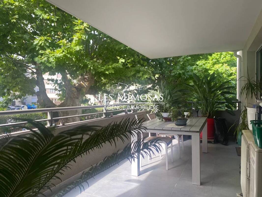 Appartement à FREJUS